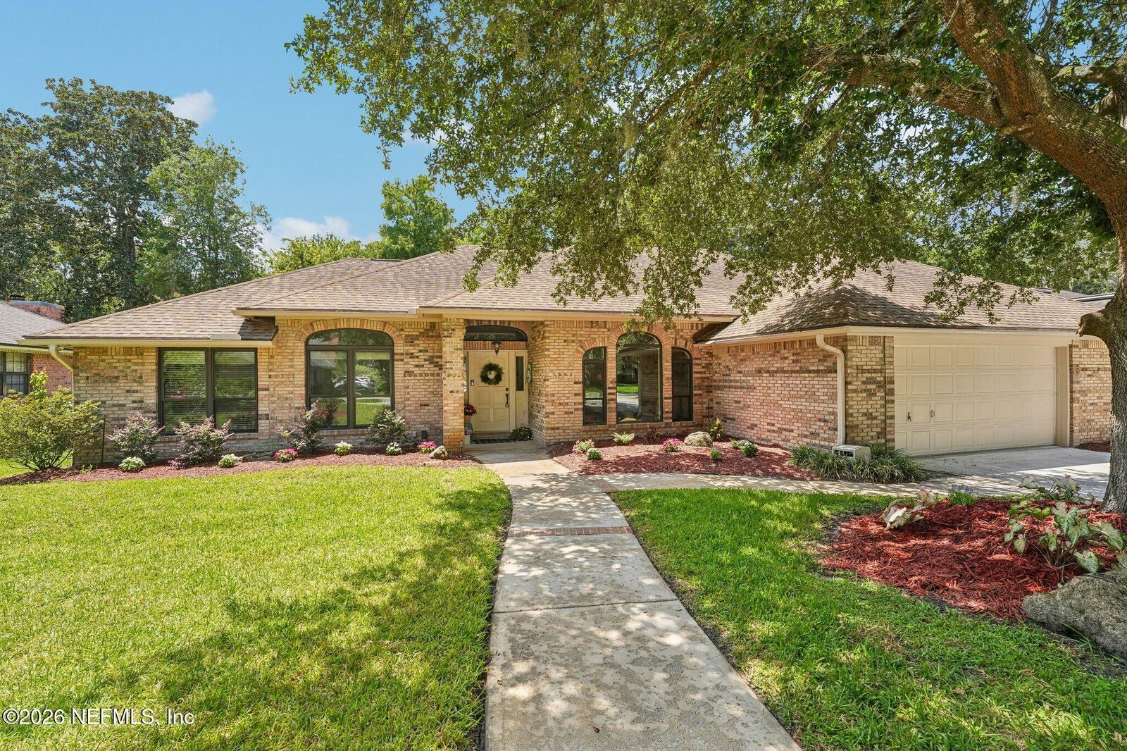 Property Photo: 12231 Dividing Oaks Trail E FL 32223