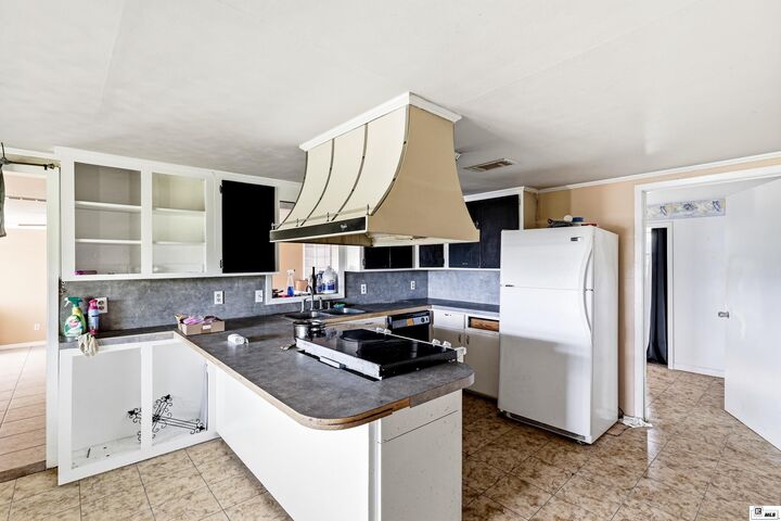 Property Photo: 1328 Highway 135 LA 71295