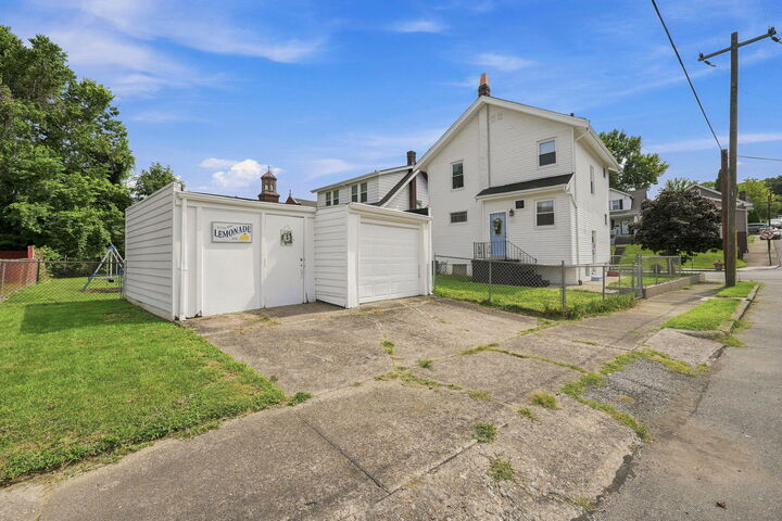 Property Photo: 1830 Euclid Avenue KY 41014