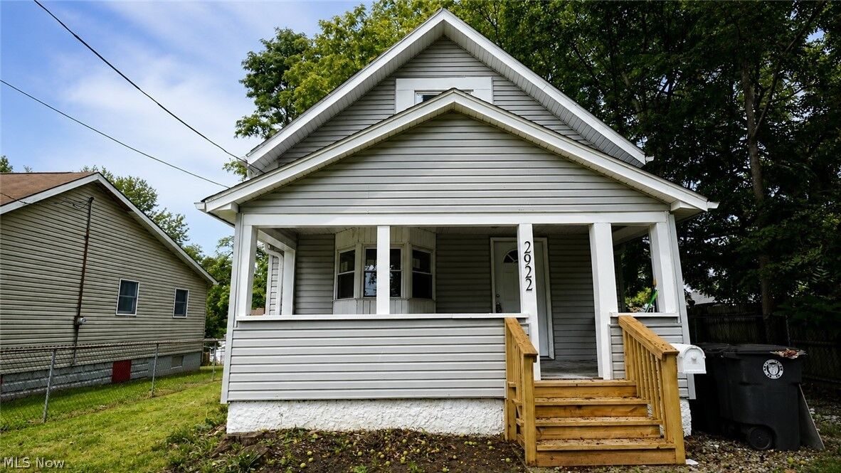 Property Photo: 2922 Cory Avenue OH 44314