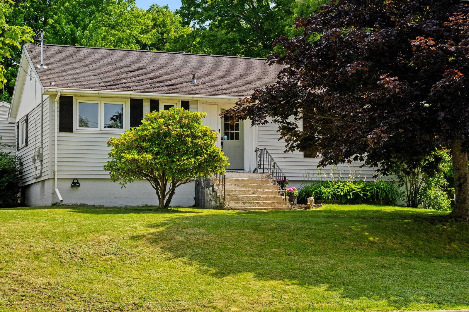 Property Photo:  3 Belle Vista Drive  NS B2W 2X1 