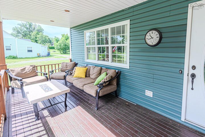 Property Photo: 112 Pleasant Street NS B0K 1S0