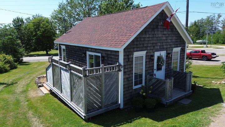 Property Photo:  20 High Road  NS B0E 2W0 
