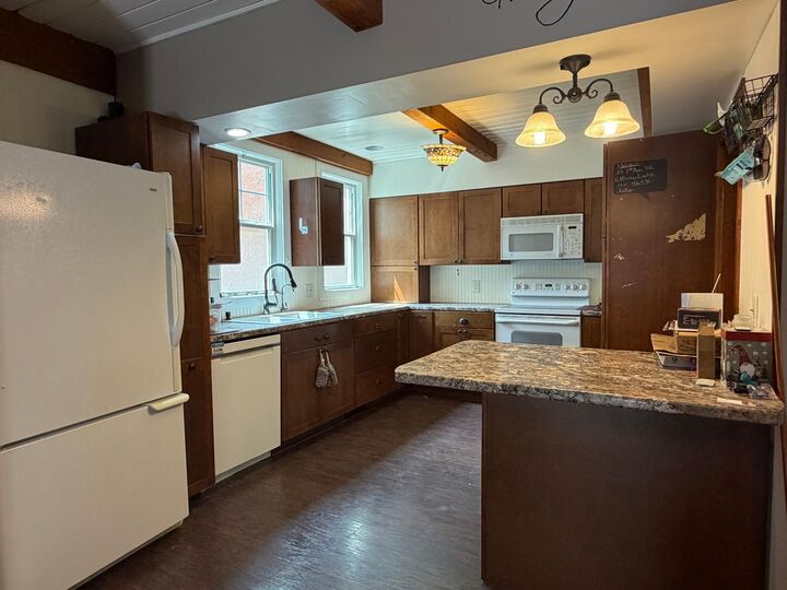 Property Photo: 115 7th Avenue SE MN 56531