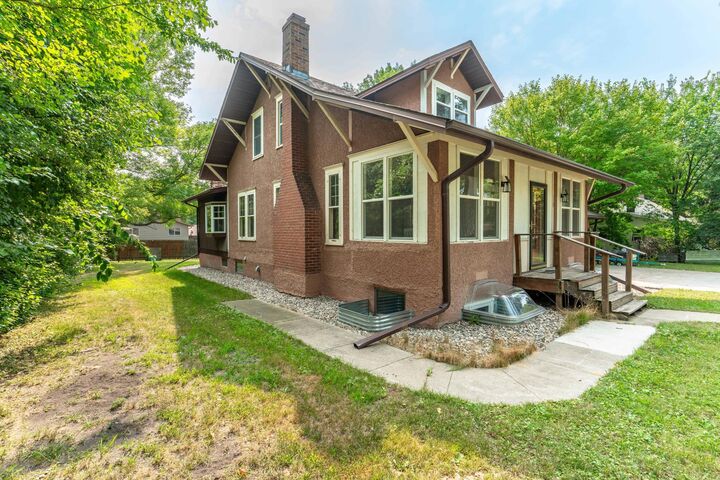 Property Photo: 115 7th Avenue SE MN 56531