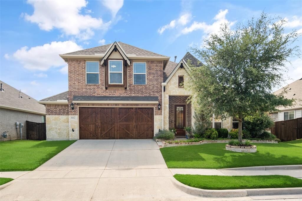 Property Photo:  802 Providence  TX 75098 