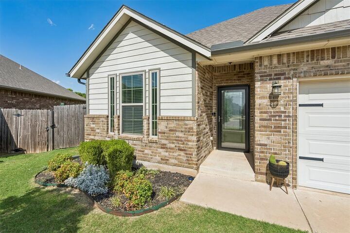 Property Photo:  13716 Paddington Avenue  OK 73142 