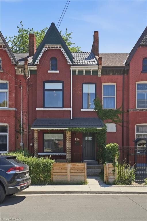 Property Photo:  124 Park Street N  ON L8R 2N3 