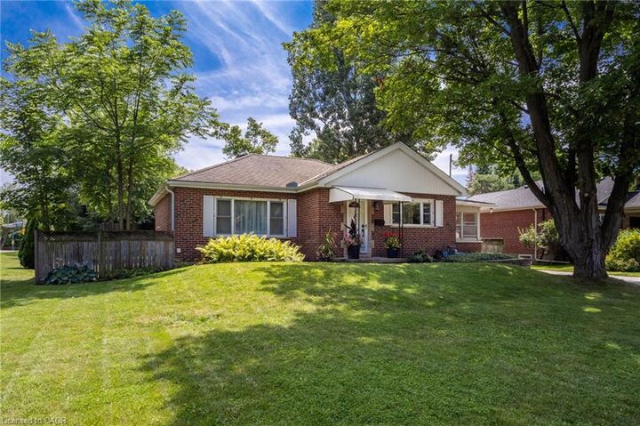 386 Patricia Drive — photo 1