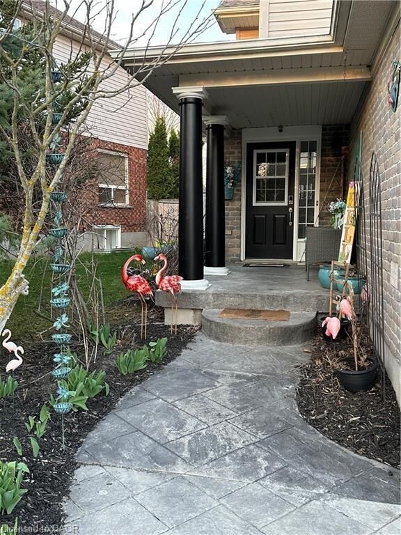 Property Photo: 15 Gees Way ON N3C 4M5