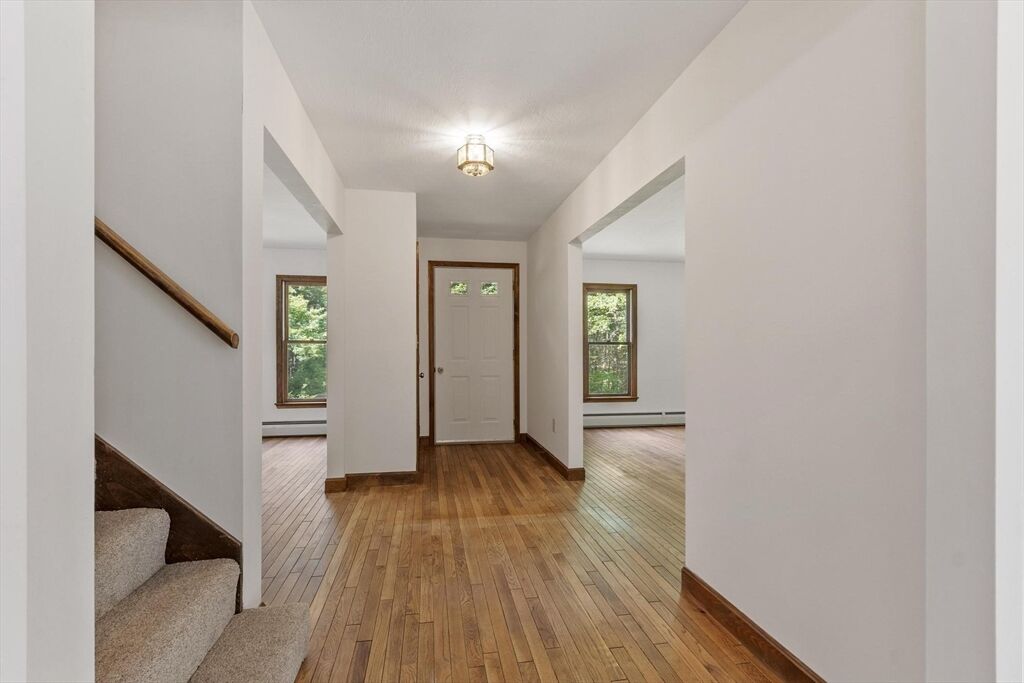 Property Photo: 686 Scott Rd MA 01420