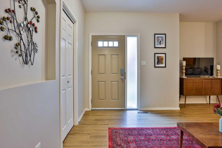 Property Photo:  129 Silkstone Road W 3  AB T1J 3H6 