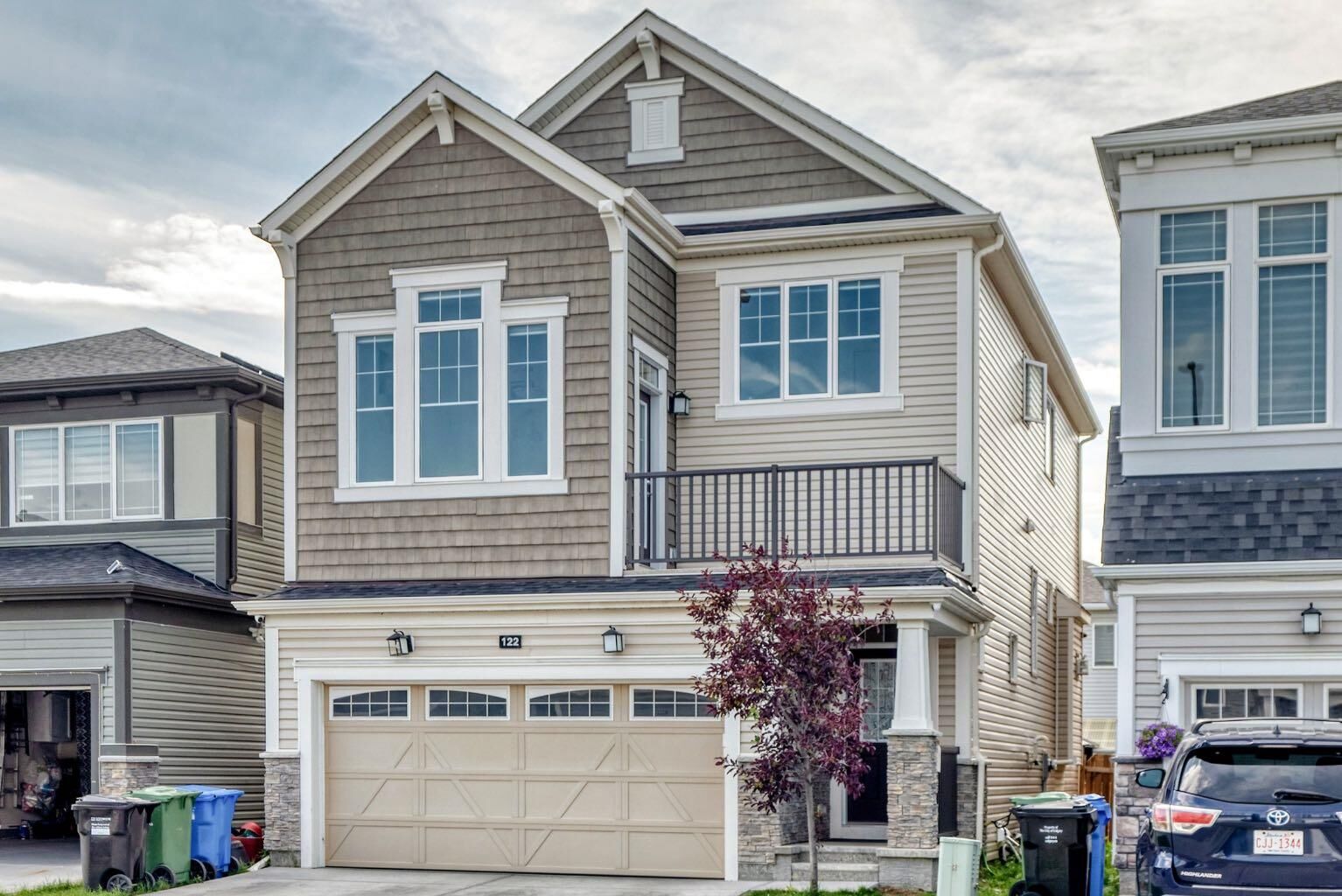 Property Photo: 122 Cityside Way NE AB T3N 1P1