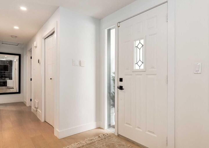 Property Photo:  1323 106 Avenue SW  AB T2W 0B8 