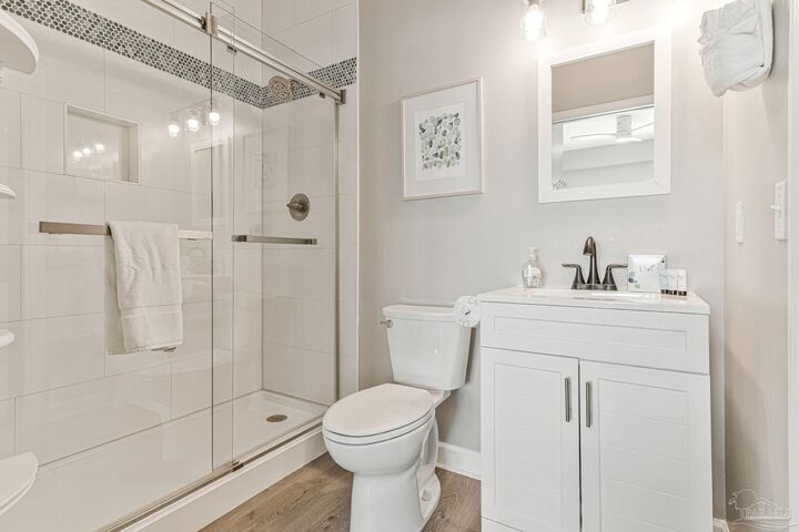 Property Photo:  1150 Ft Pickens Rd H-6  FL 32561 