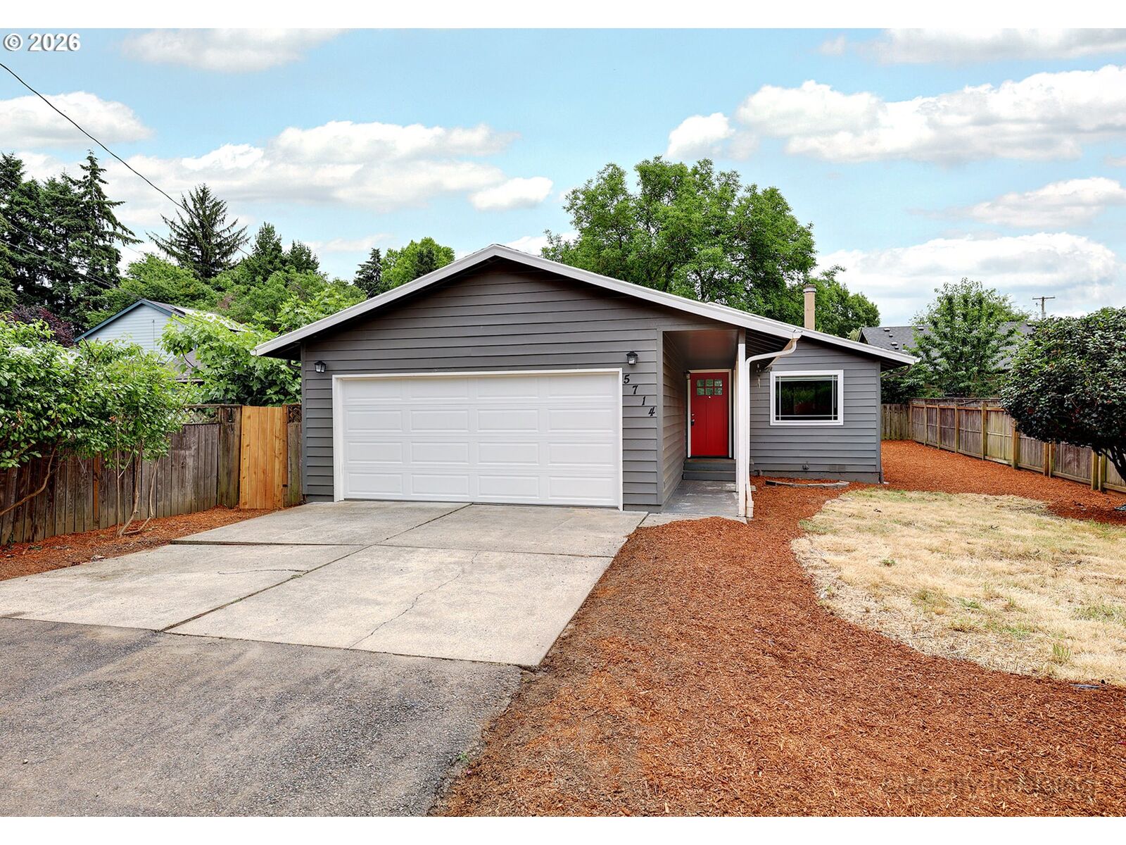 Property Photo: 5714 NE Ainsworth St OR 97218