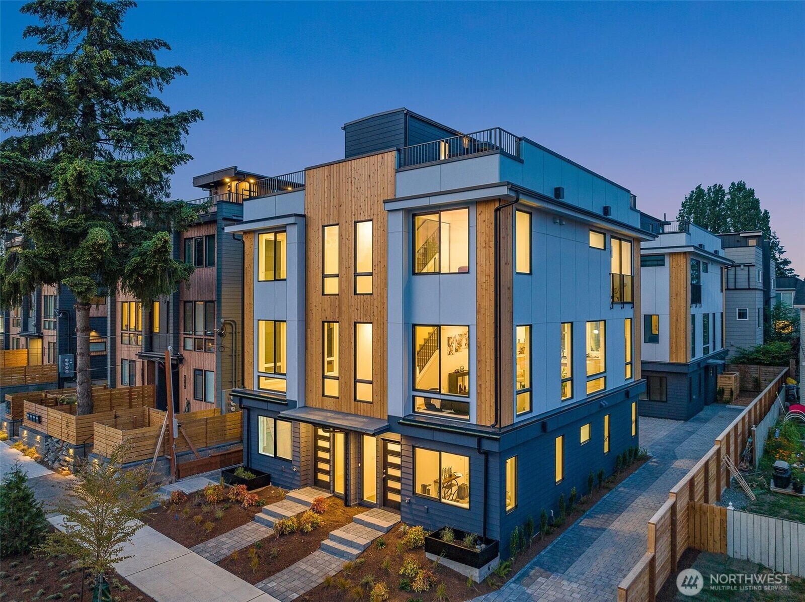 Property Photo: 4516 B Corliss Avenue N WA 98103
