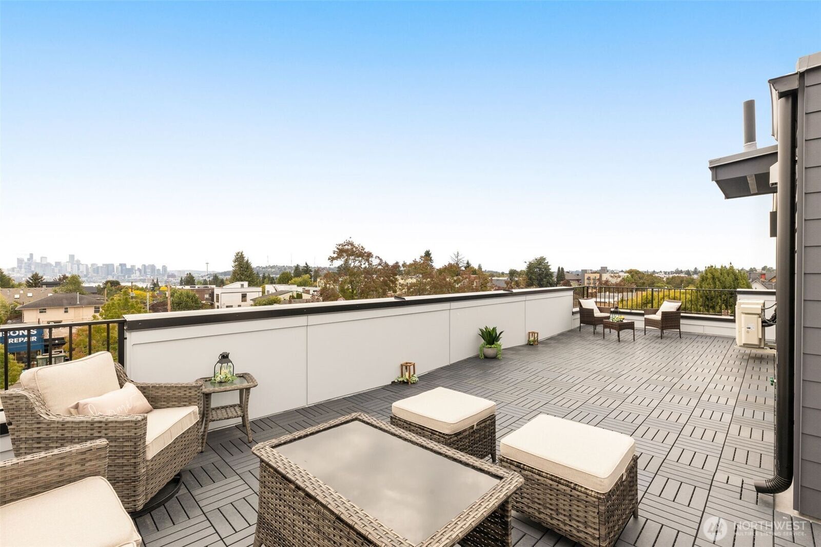 Property Photo: 4516 B Corliss Avenue N WA 98103