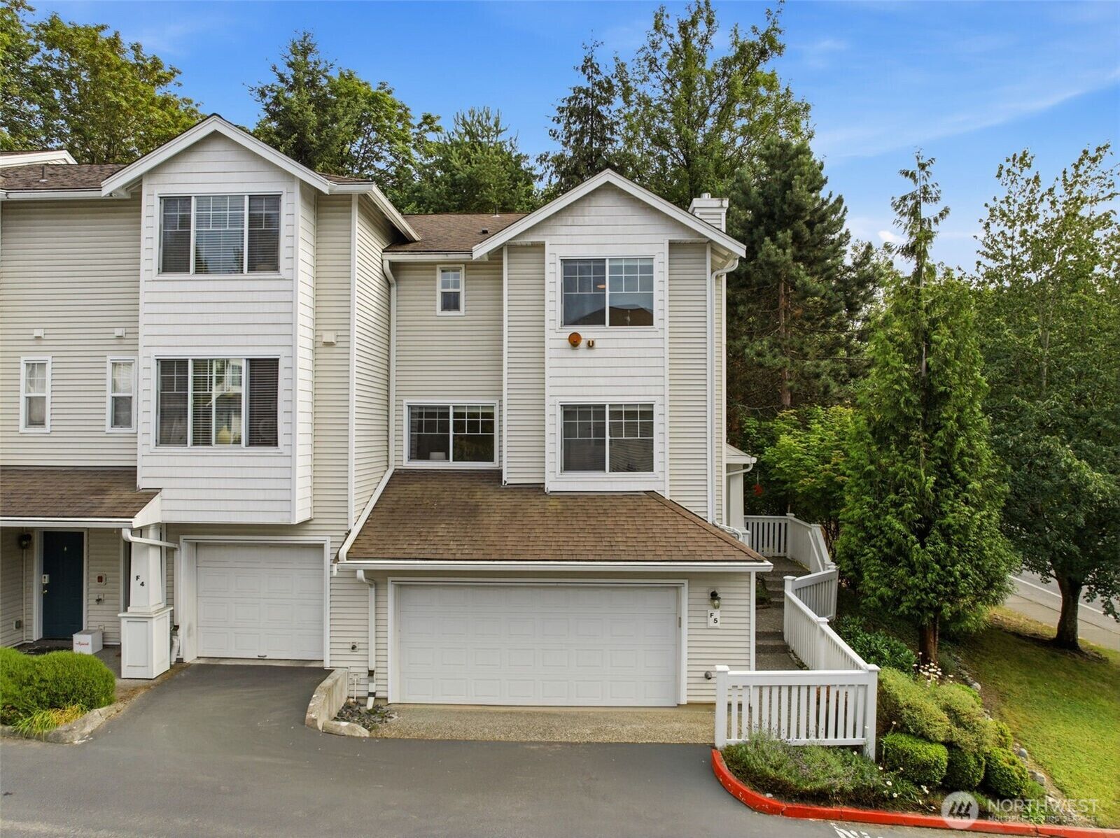 Property Photo: 2300 Benson Road S F5 WA 98055