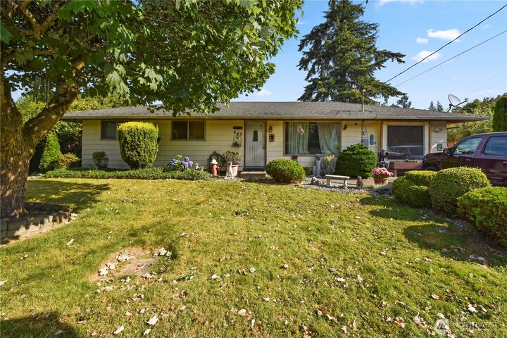 Property Photo:  940  Jennings Street  WA 98284 