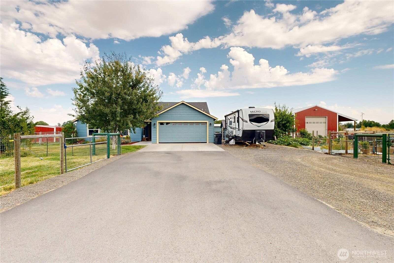 Property Photo: 323 S Hussey Street WA 99362