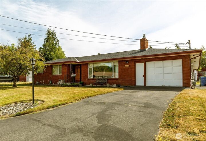 Property Photo: 532 SE Pasek Street WA 98277