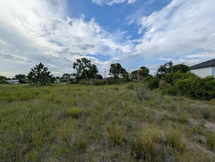 Property Photo:  3015 64th Street W  FL 33971 