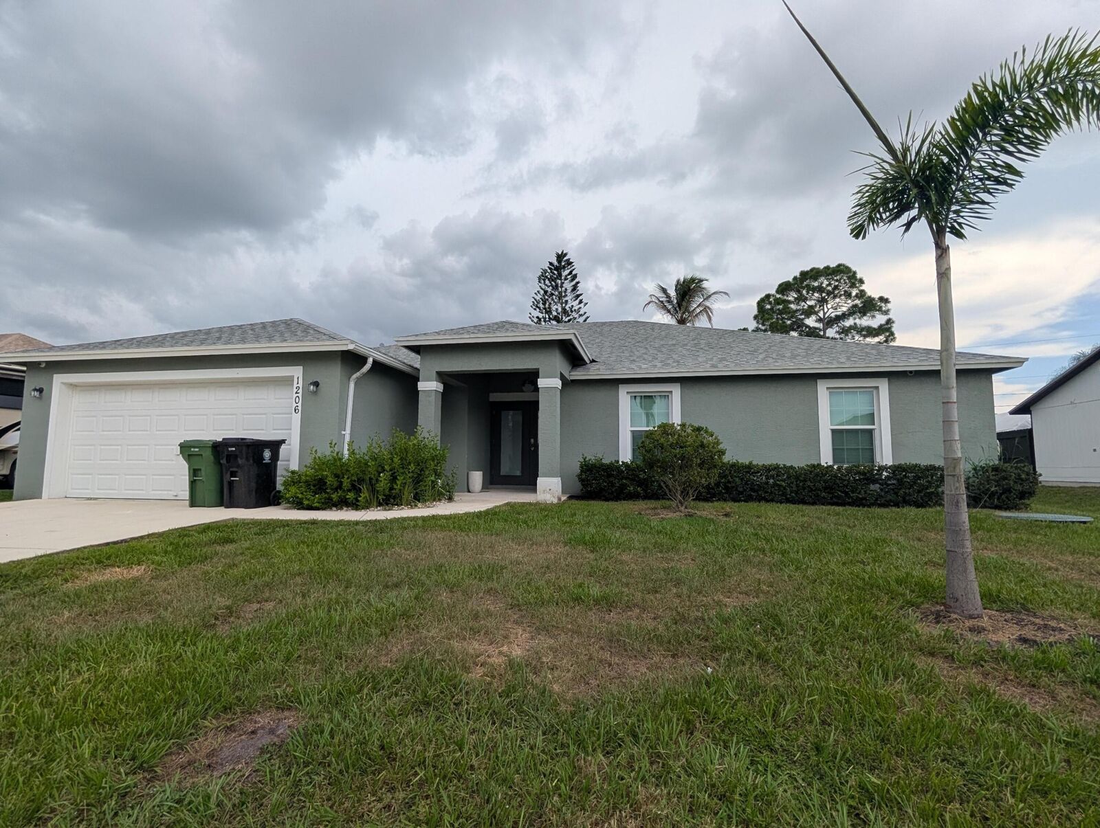 Property Photo:  1206 SW Asturia Avenue  FL 34953 