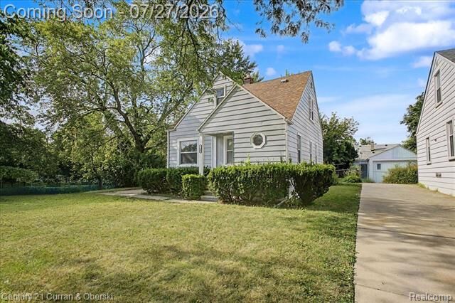 Property Photo: 711 Lincoln Avenue MI 48146