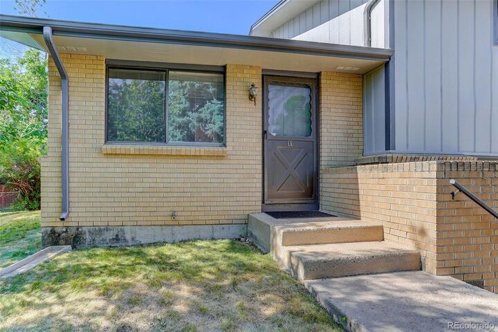 Property Photo: 9-11 Birdsill Place CO 80501