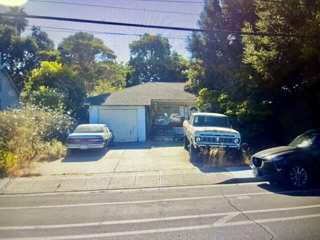 Property Photo:  460 5th Avenue  CA 94063 