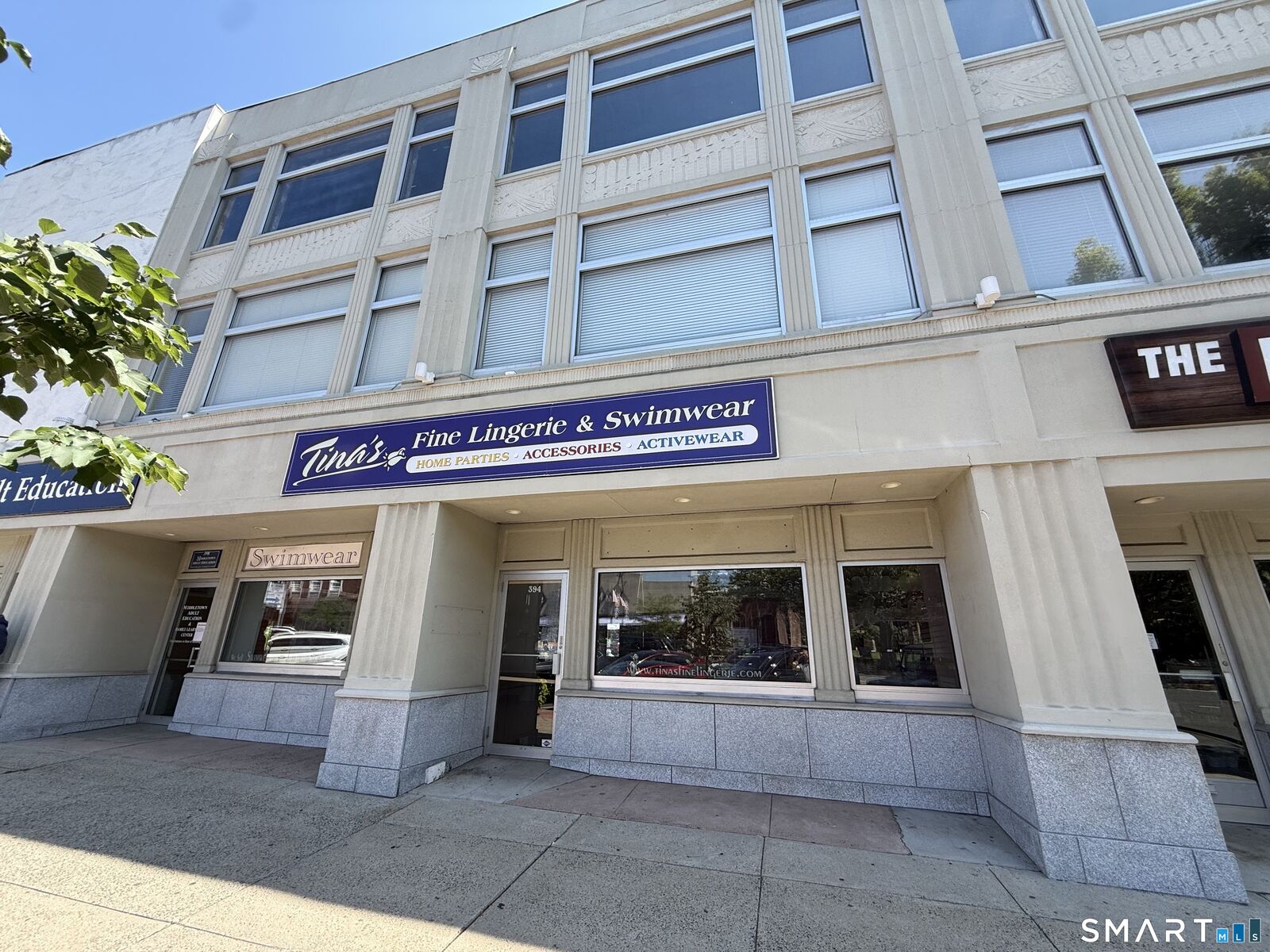 Property Photo:  388 Main Street  CT 06457 