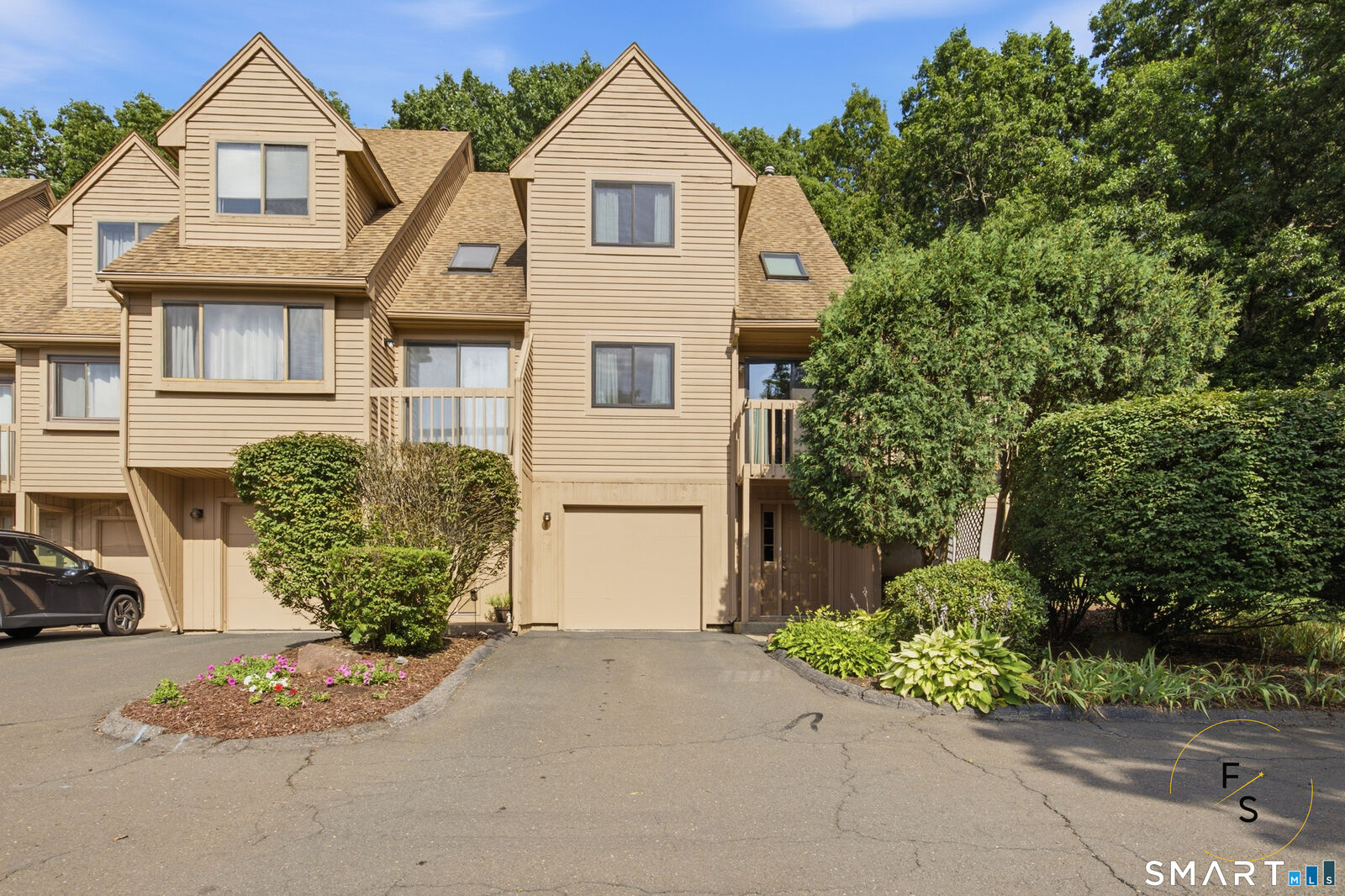 Property Photo:  242 Talcottville Road 209  CT 06066 