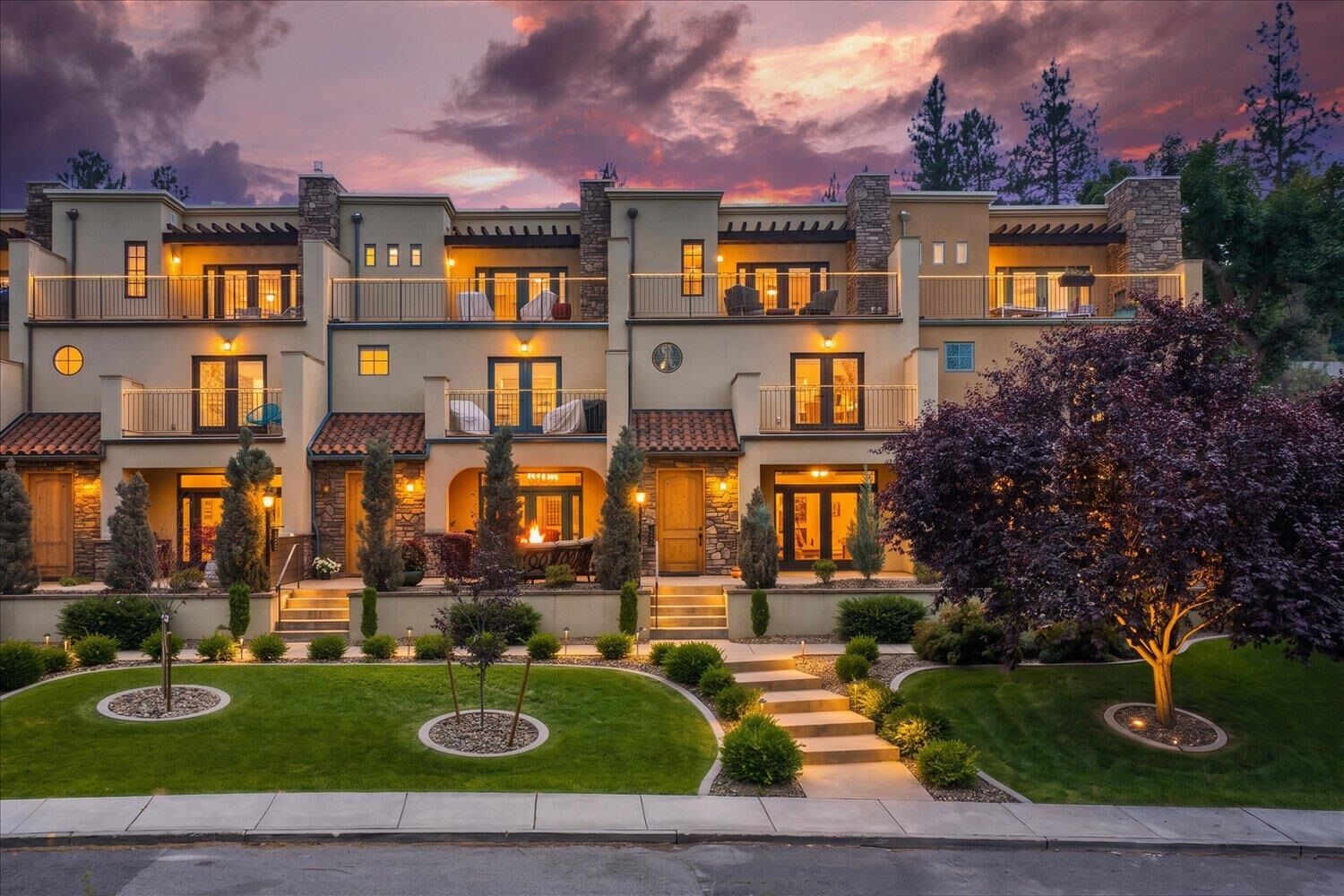 Property Photo: 310 E 10 Ave WA 99202