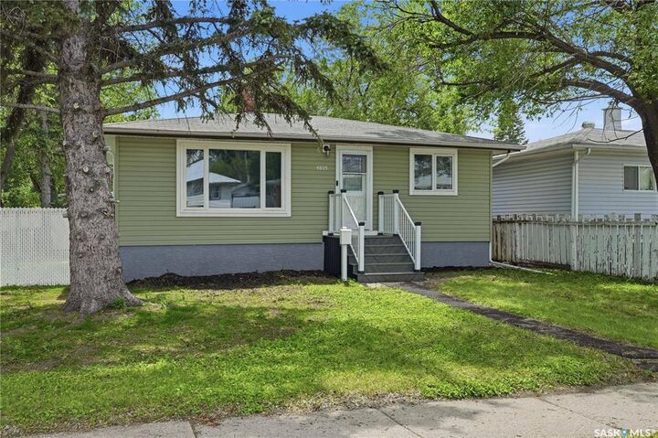 Property Photo:  4805 7th Avenue  SK S4T 0R8 