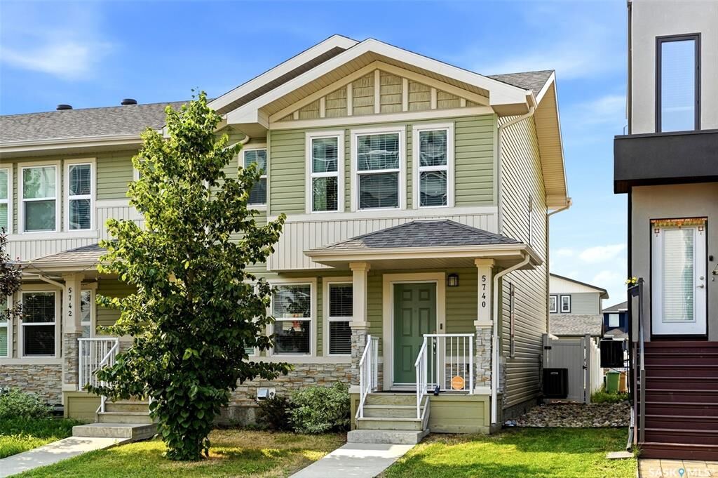 Property Photo:  5740 Glide Crescent  SK S4W 0P1 