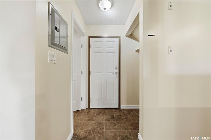 Property Photo: 515 28th Street E 210 SK S6V 1X8