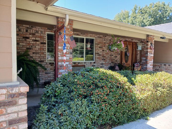 Property Photo: 12537 Marlin Avenue CA 93291