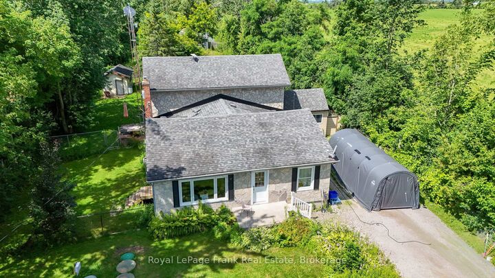 2477 Pigeon Lake Road — photo 1