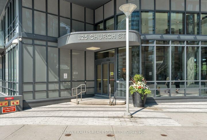 Property Photo:  825 Church Street 1609  ON M4W 3Z4 