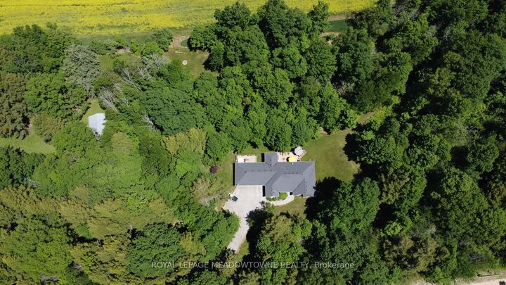 Property Photo:  834603 4th Line Ehs N/A  ON L9W 5Z7 