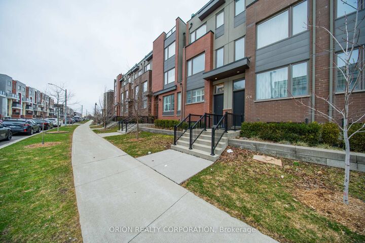 Property Photo:  152 Frederick Tisdale Drive  ON M3K 0A8 