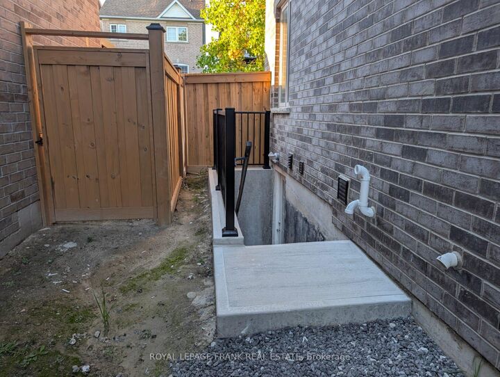 Property Photo:  41 Morley Crescent Bsmt  ON L1R 0P1 