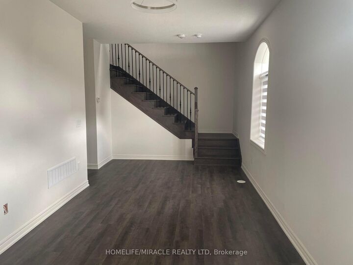 Property Photo:  460 Silver Maple Road  ON L6H 3P5 