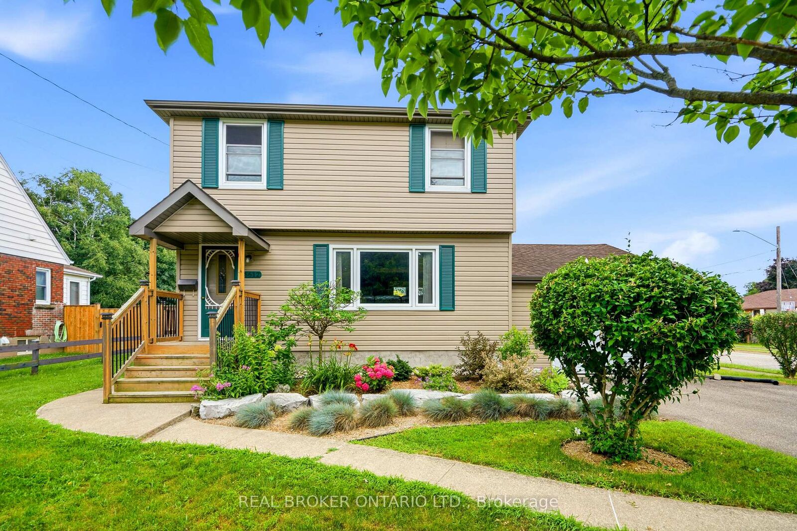 Property Photo:  6612 Stamford Green Drive  ON L2J 1T8 