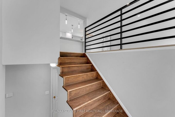 19 Heritage Drive — photo 1