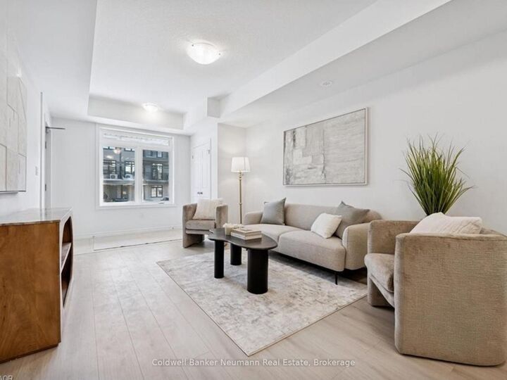 Property Photo:  7-53 Allegro Common  ON N3C 1A5 