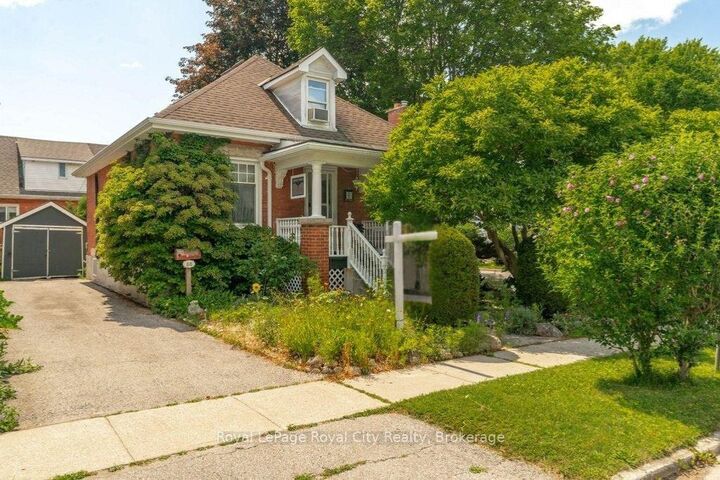 Property Photo:  66 Raglan Street  ON N1H 2S6 