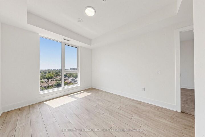 Property Photo:  858 Dupont Street 834  ON M6G 1Z5 