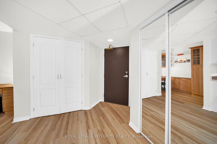 Property Photo:  310 Central Park Drive 3M  ON K2C 4G4 